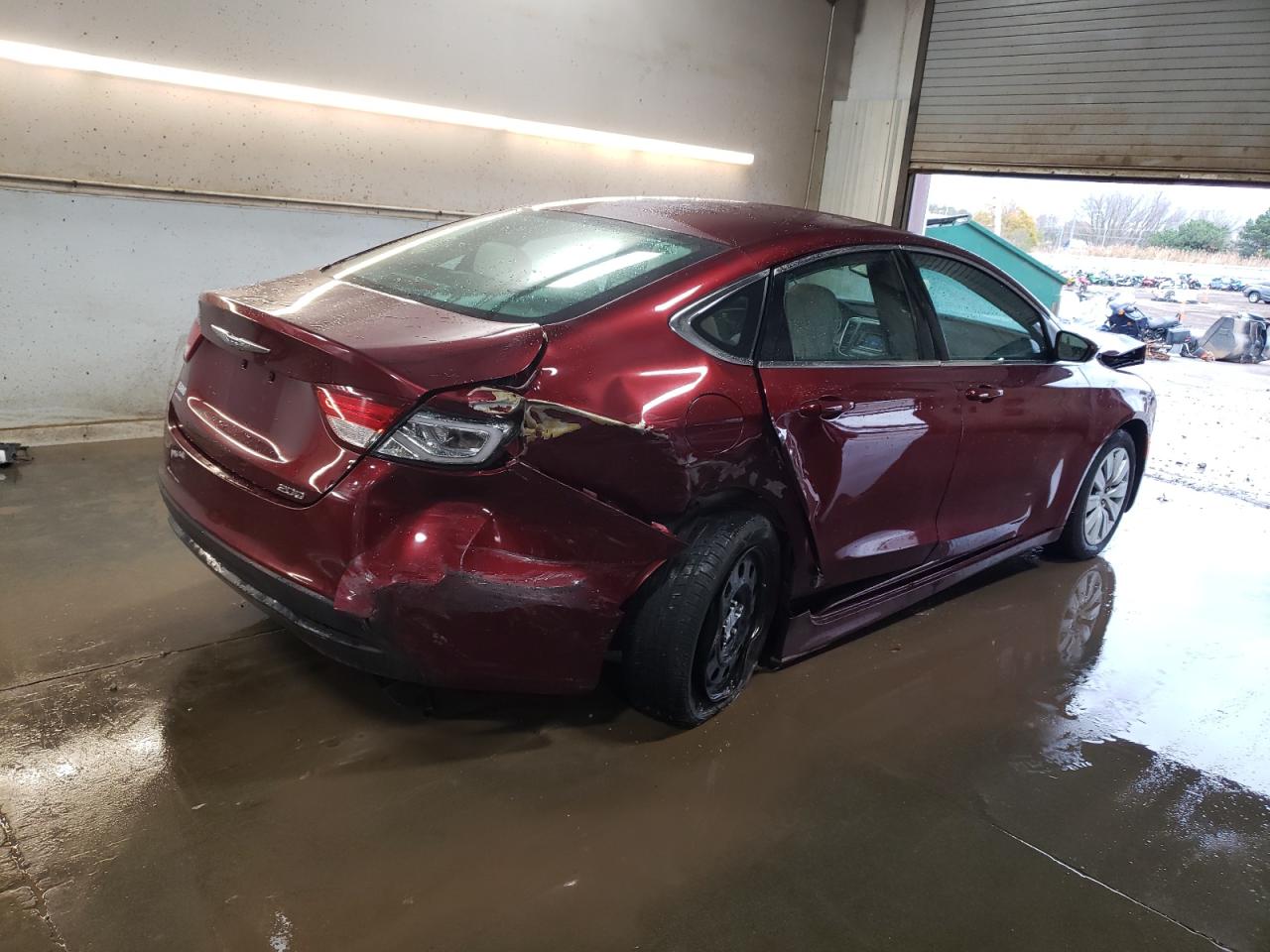 2015 Chrysler 200 VIN 1C3CCCFBXFN586057 Copart auction photo, front end / rear end damage thumbnail 3