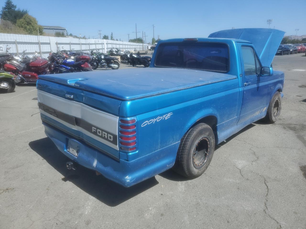 1995 Ford F-150 VIN 1FTDF15Y5SLA13963 Copart auction photo, rear end damage thumbnail 3