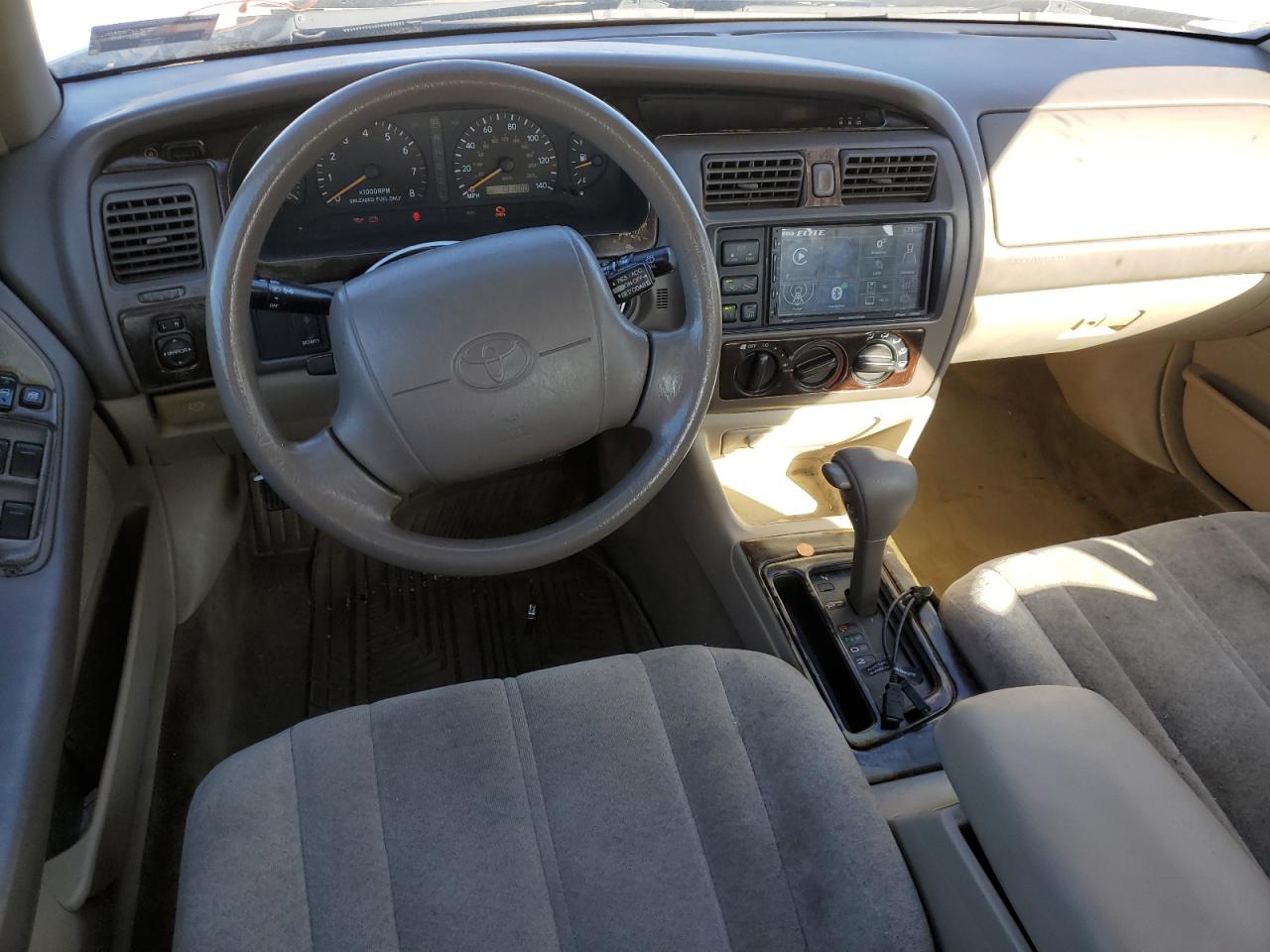 1999 Toyota Avalon VIN 4T1BF18B9XU336408 Copart auction photo, front end / frame damage damage thumbnail 8