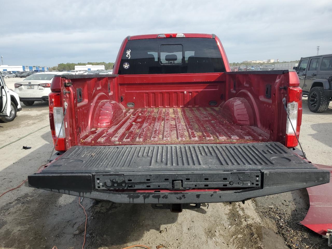 2019 Ford F350 VIN 1FT8W3BT0KEE99589 Copart auction photo, front end / minor dent/scratches damage thumbnail 6