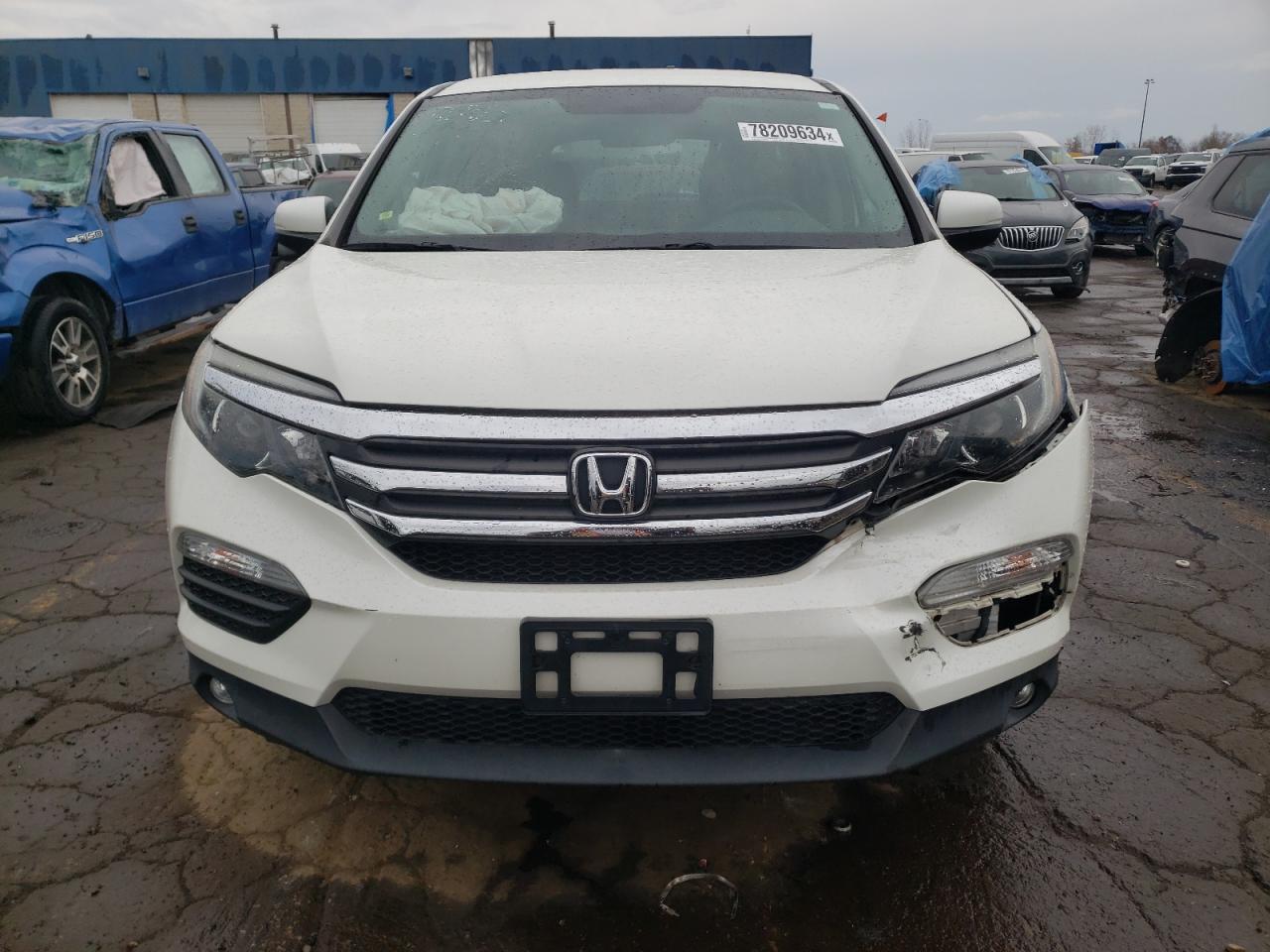 2018 Honda Pilot VIN 5FNYF6H39JB062941 Copart auction photo, front end damage thumbnail 5