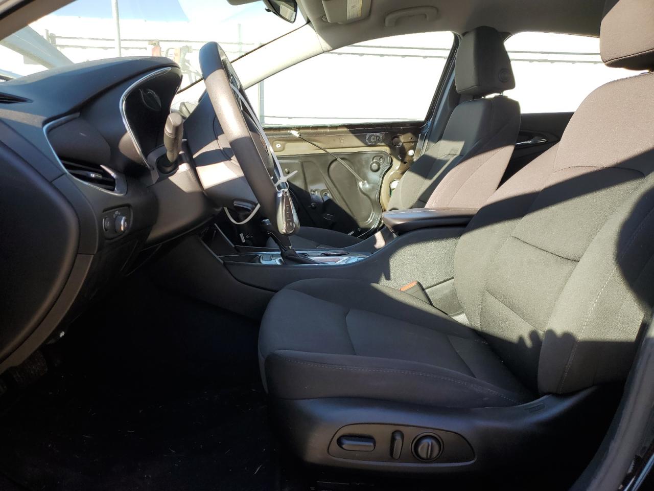 2020 Chevrolet Malibu VIN 1G1ZD5ST4LF141065 Copart auction photo, front end / side damage thumbnail 7