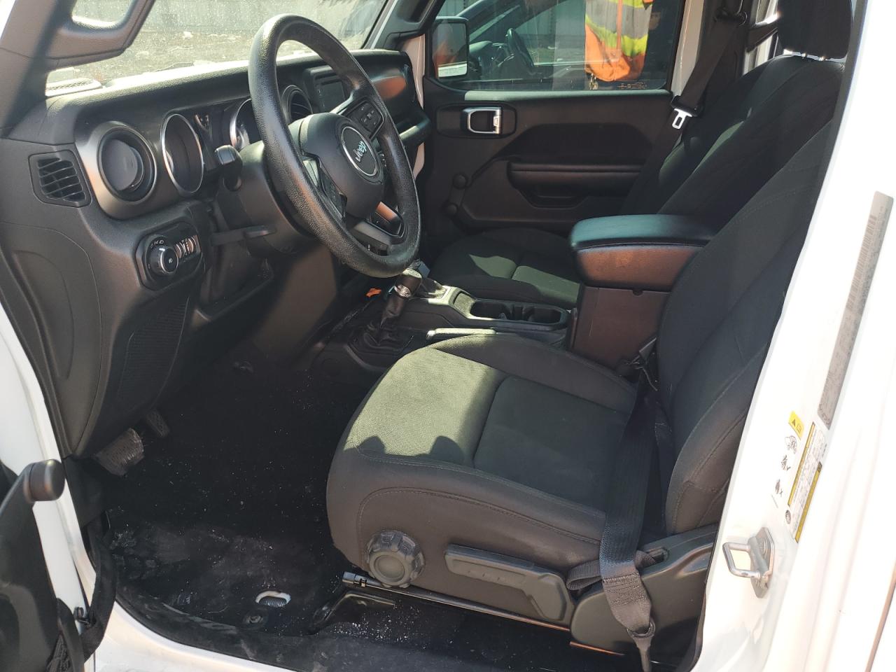 2018 Jeep Wrangler VIN 1C4HJXDN5JW196790 Copart auction photo, minor dent/scratches damage thumbnail 7