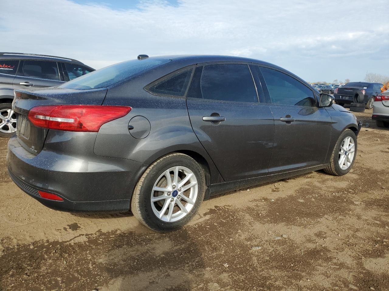 2016 Ford Focus VIN 1FADP3F24GL229173 Copart auction photo, front end / minor dent/scratches damage thumbnail 3