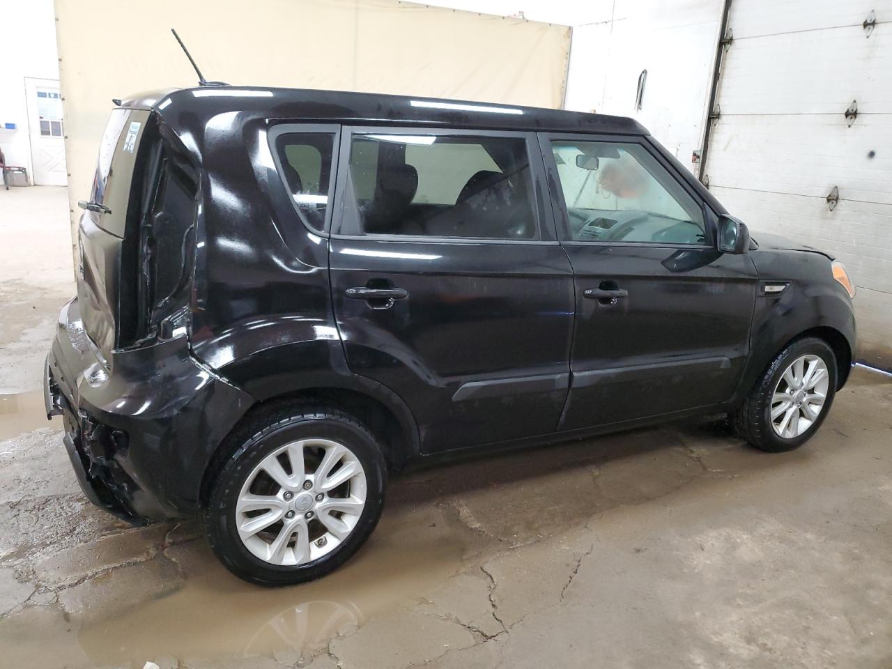 2013 KIA Soul VIN KNDJT2A59D7636155 Copart auction photo, rear end / minor dent/scratches damage thumbnail 3