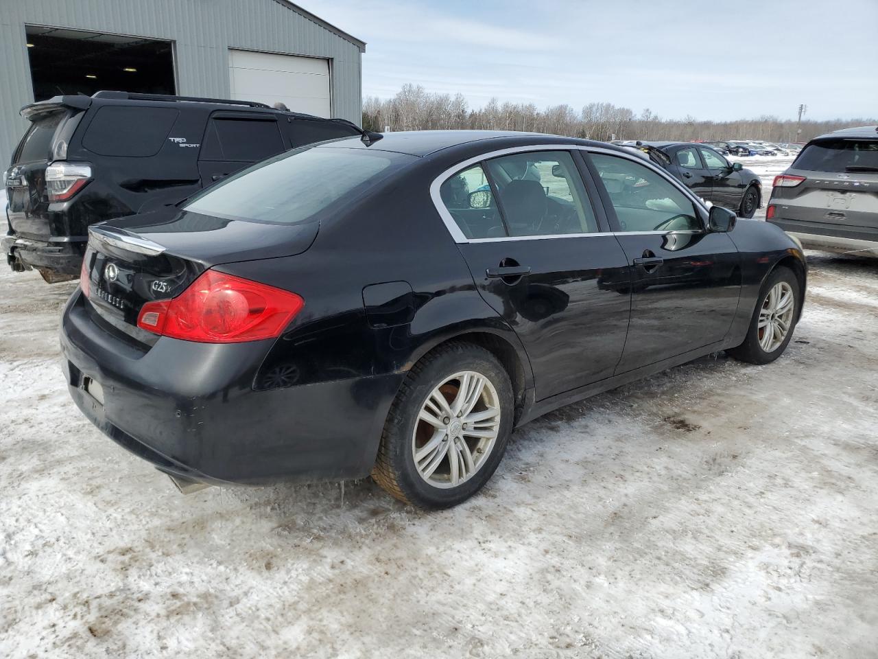 2011 Infiniti G VIN JN1DV6AR0BM652506 Copart auction photo, front end / minor dent/scratches damage thumbnail 3