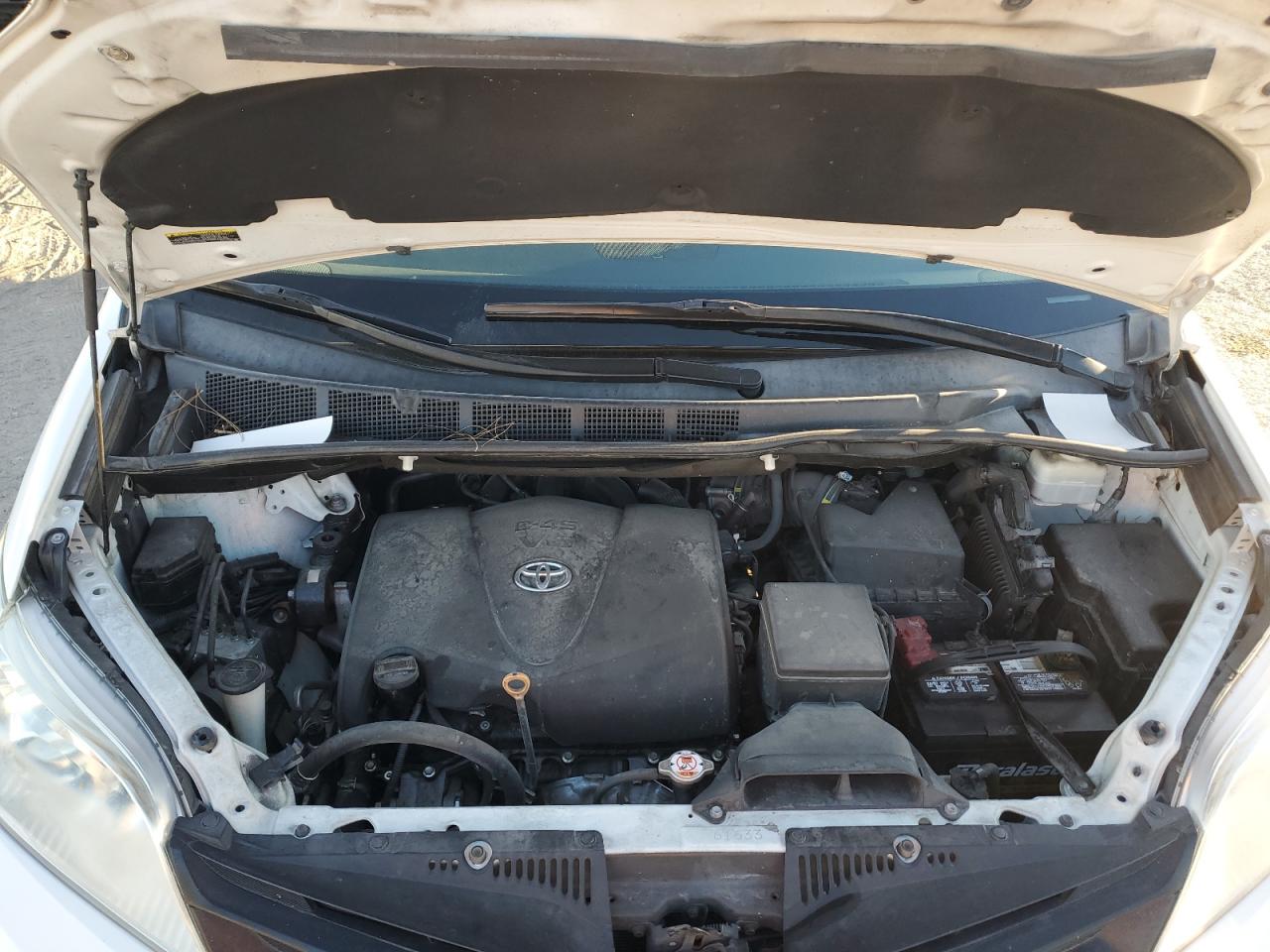 2019 Toyota Sienna VIN 5TDZZ3DC6KS008266