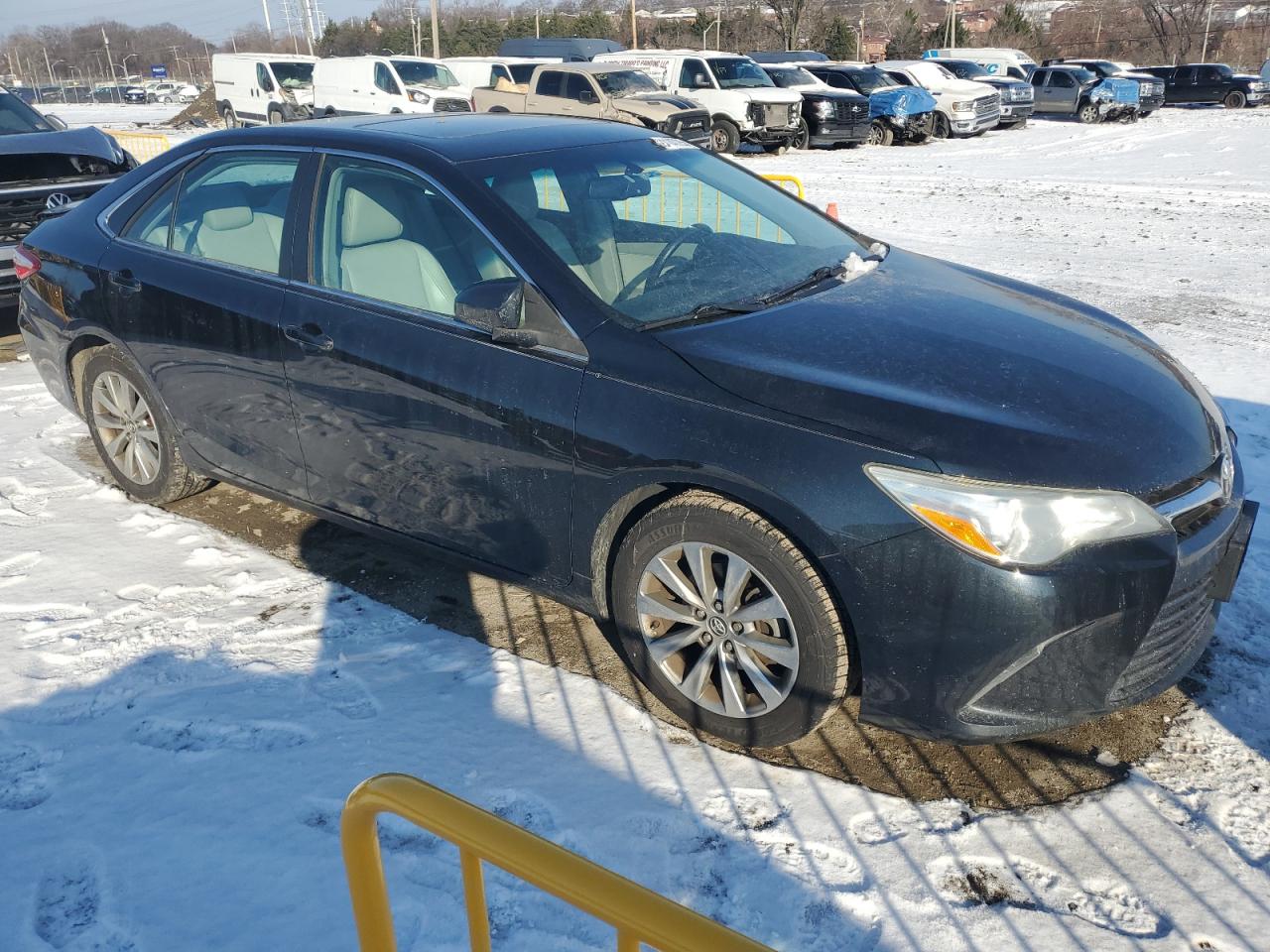 2015 Toyota Camry VIN 4T1BF1FK2FU987901 Copart auction photo, rear end / side damage thumbnail 4