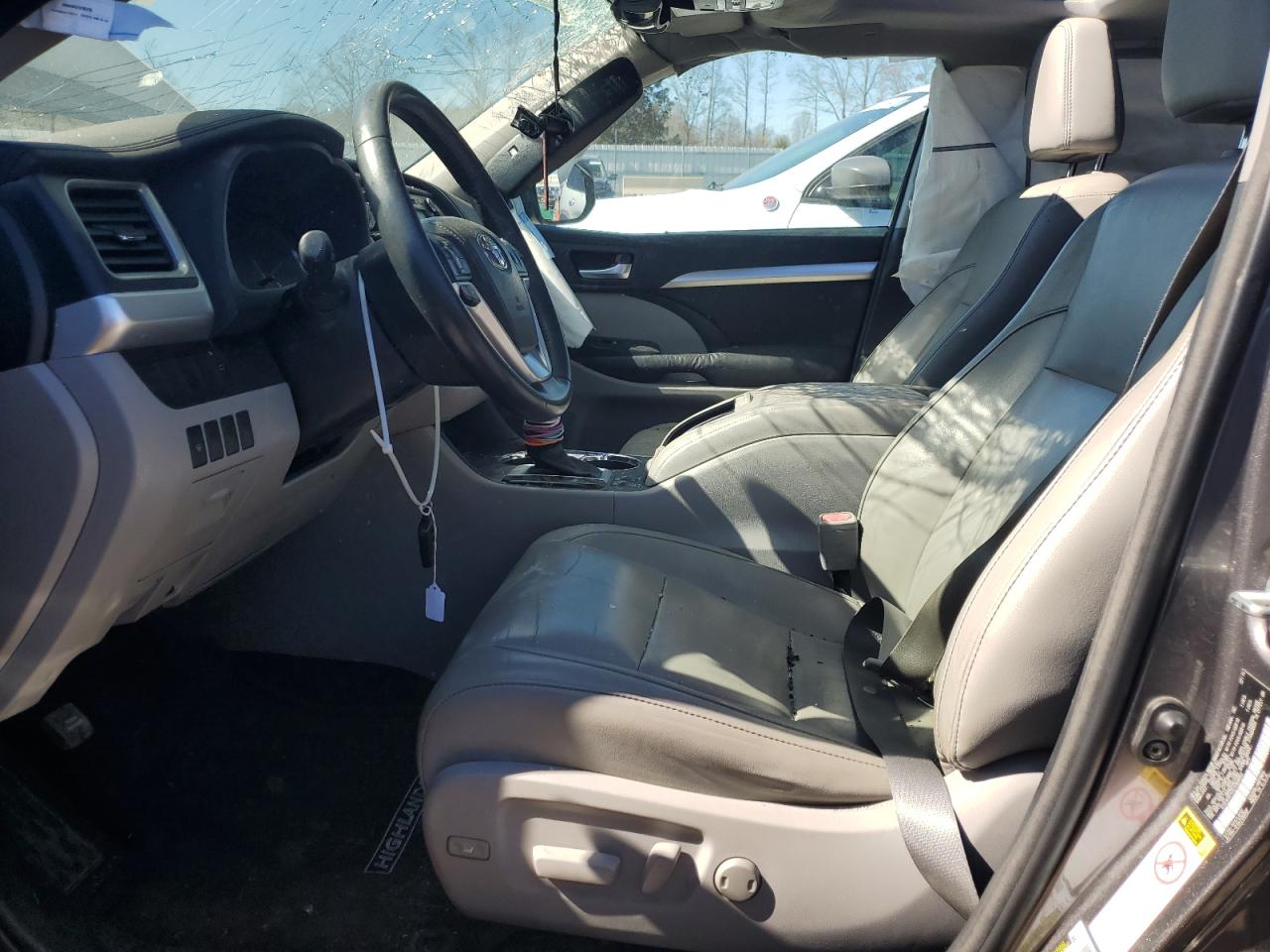 2014 Toyota Highlander VIN 5TDJKRFH2ES068692 Copart auction photo, rollover damage thumbnail 7