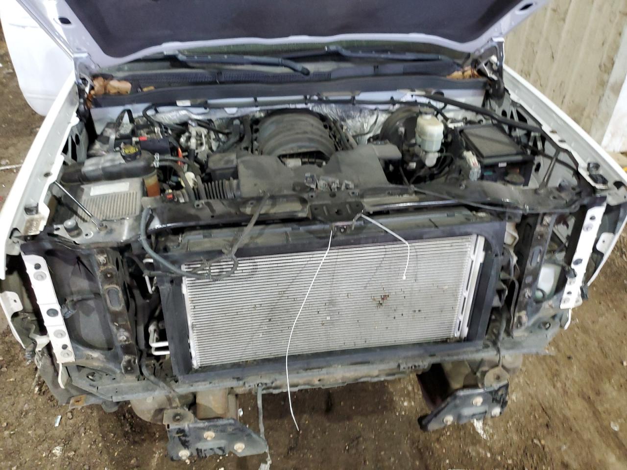 2015 Chevrolet Silverado VIN 1GCVCREC7FZ165200 Copart auction photo, front end / minor dent/scratches damage thumbnail 11