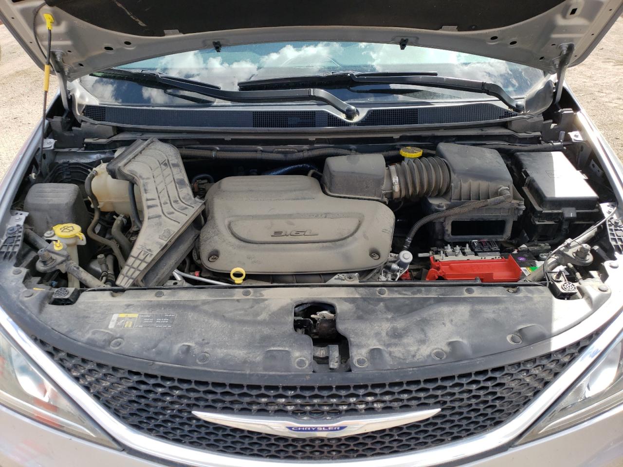 2020 Chrysler Pacifica VIN 2C4RC1GGXLR269429 Copart auction photo, all over / hail damage thumbnail 13