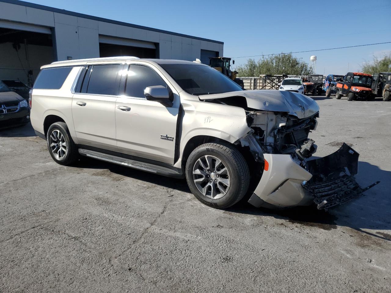 2021 Chevrolet Suburban VIN 1GNSCCKD7MR135003 Copart auction photo, front end damage thumbnail 4