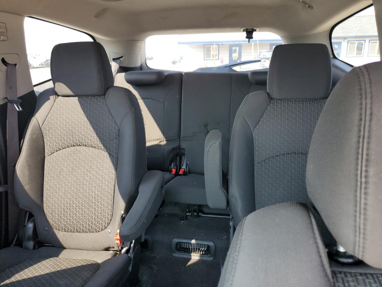 2011 Chevrolet Traverse VIN 1GNKRGED5BJ212352 Copart auction photo, front end / minor dent/scratches damage thumbnail 10