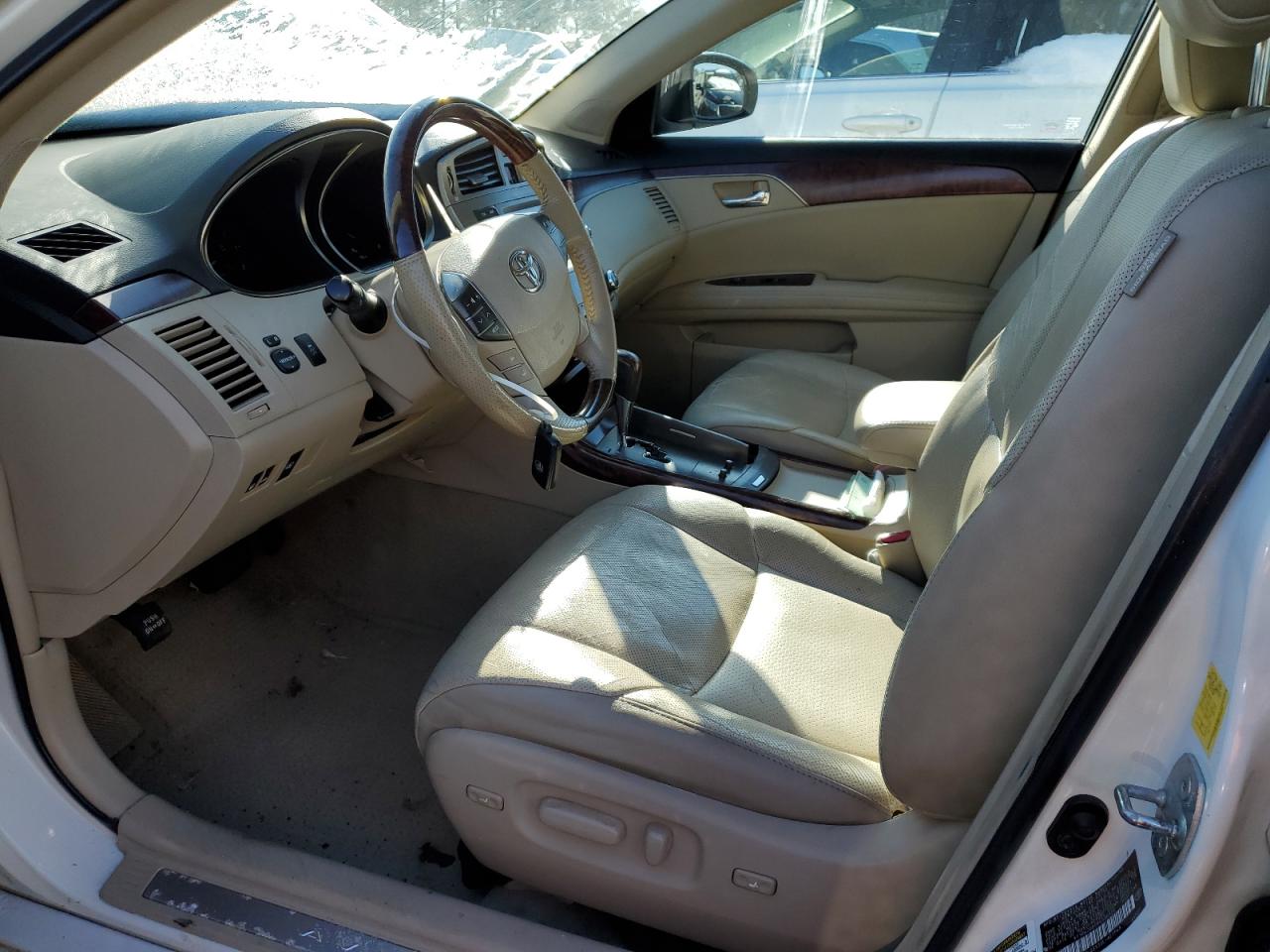 2011 Toyota Avalon VIN 4T1BK3DB0BU396535 Copart auction photo, front end / minor dent/scratches damage thumbnail 7