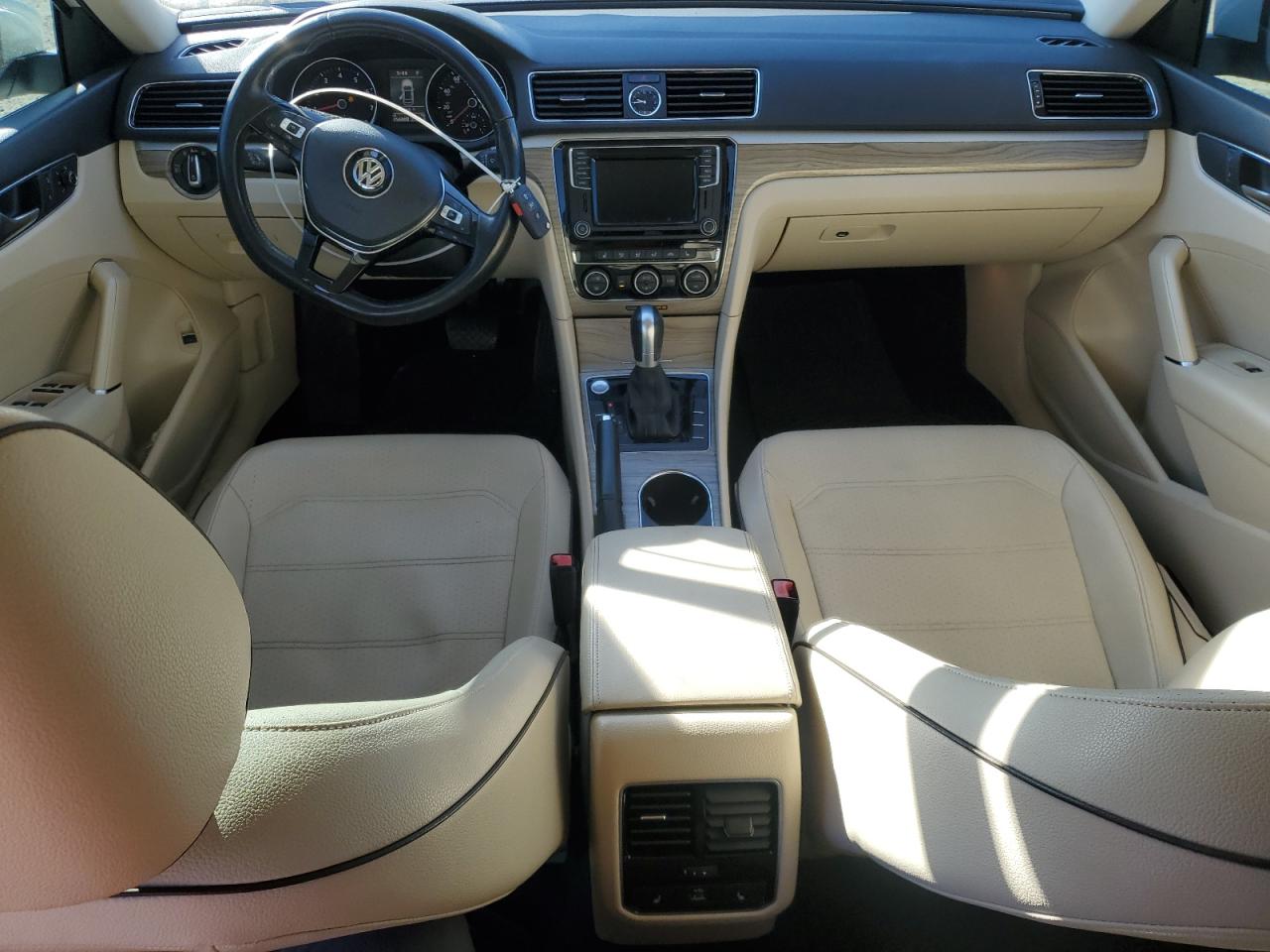 2016 Volkswagen Passat VIN 1VWBS7A31GC064266 Copart auction photo, rear end / minor dent/scratches damage thumbnail 8