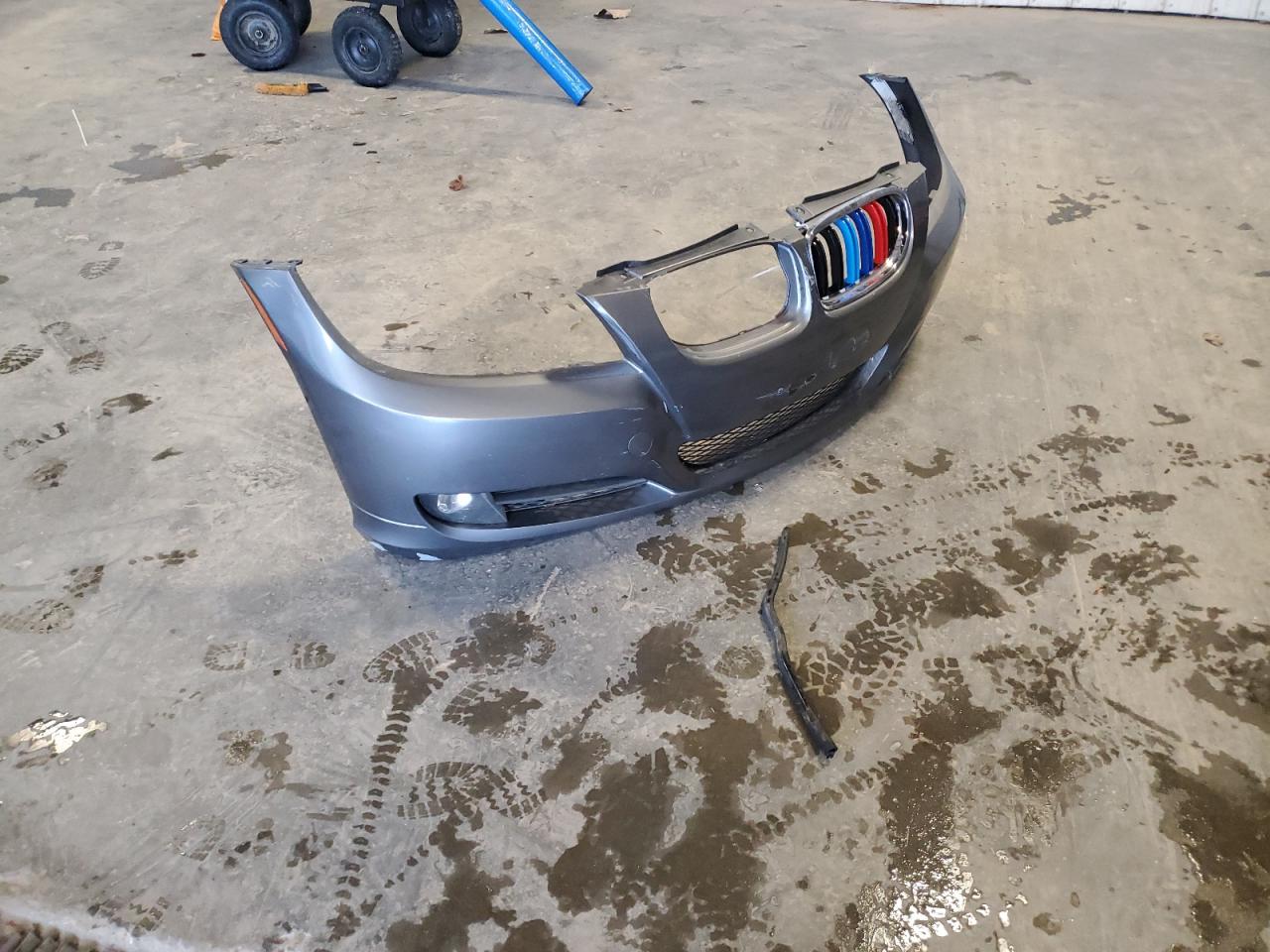 2009 BMW 3er VIN WBAPH77549NM29754 Copart auction photo, front end damage thumbnail 12