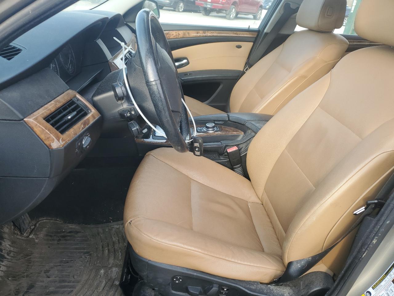2010 BMW 5er VIN WBANV1C54AC389081 Copart auction photo, all over damage thumbnail 7
