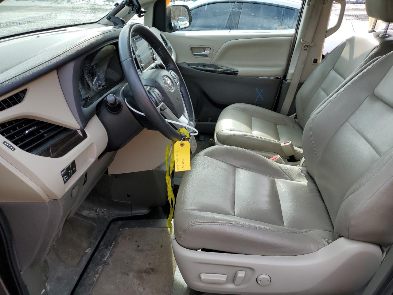 2020 Toyota Sienna VIN 5TDYZ3DC2LS045473 Copart auction photo, side / front end damage thumbnail 7