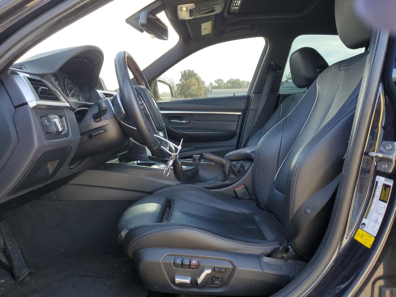 2016 BMW 3er VIN WBA8E9G5XGNT47792 Copart auction photo, rear end / side damage thumbnail 7