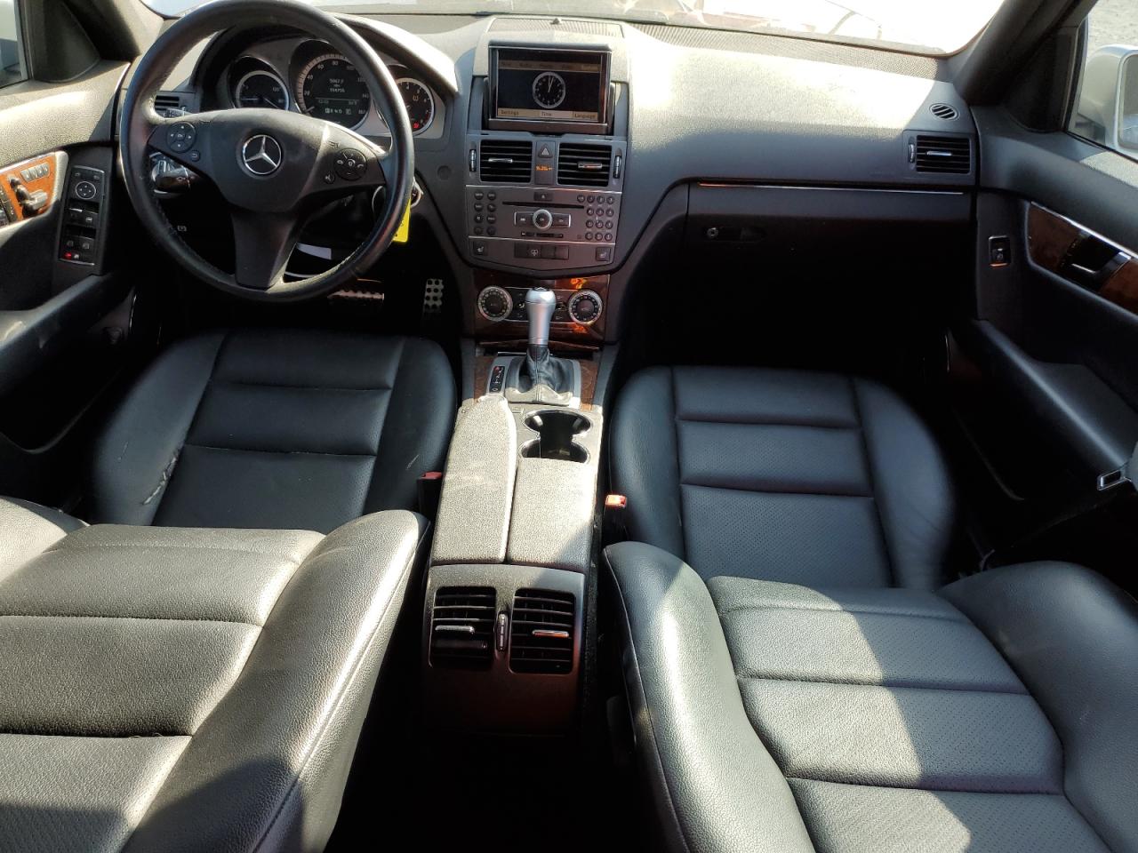 2011 Mercedes-Benz C-klasse VIN WDDGF5EB8BR147711 Copart auction photo, rear end damage thumbnail 8