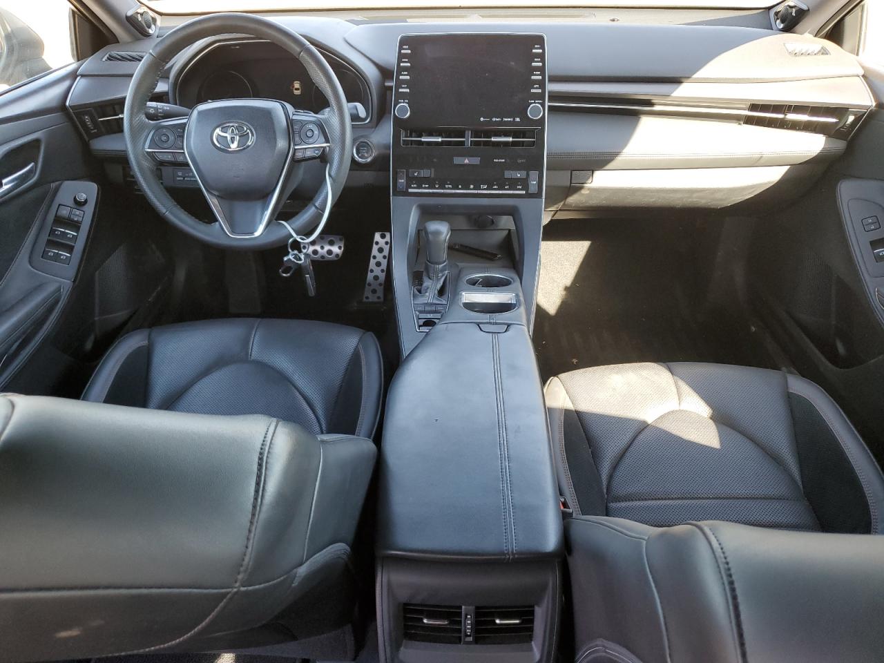 2019 Toyota Avalon VIN 4T1BZ1FB7KU006107 Copart auction photo, vandalism / minor dent/scratches damage thumbnail 8