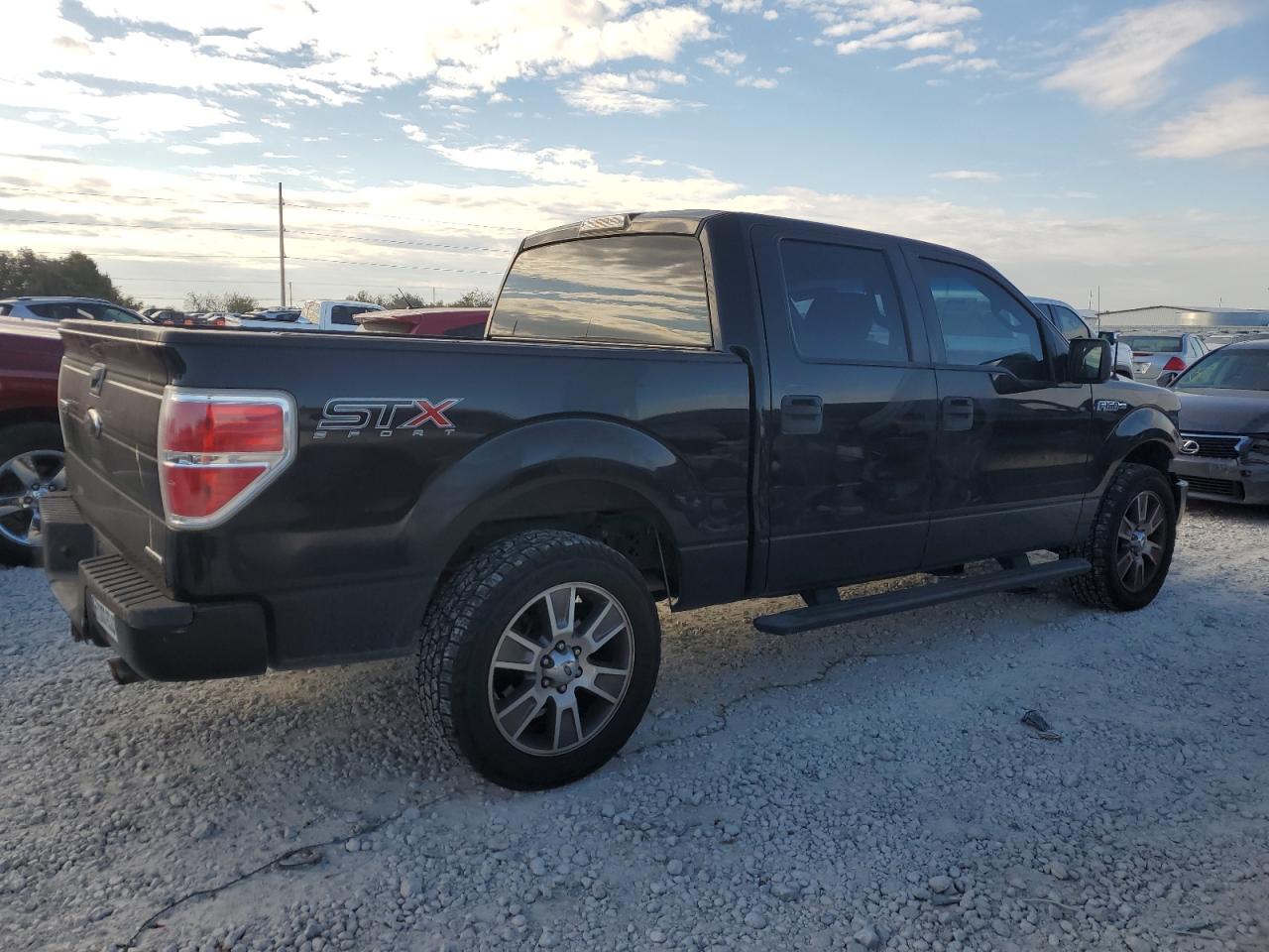2014 Ford F-150 VIN 1FTFW1CF0EKD37942 Copart auction photo, side / front end damage thumbnail 3