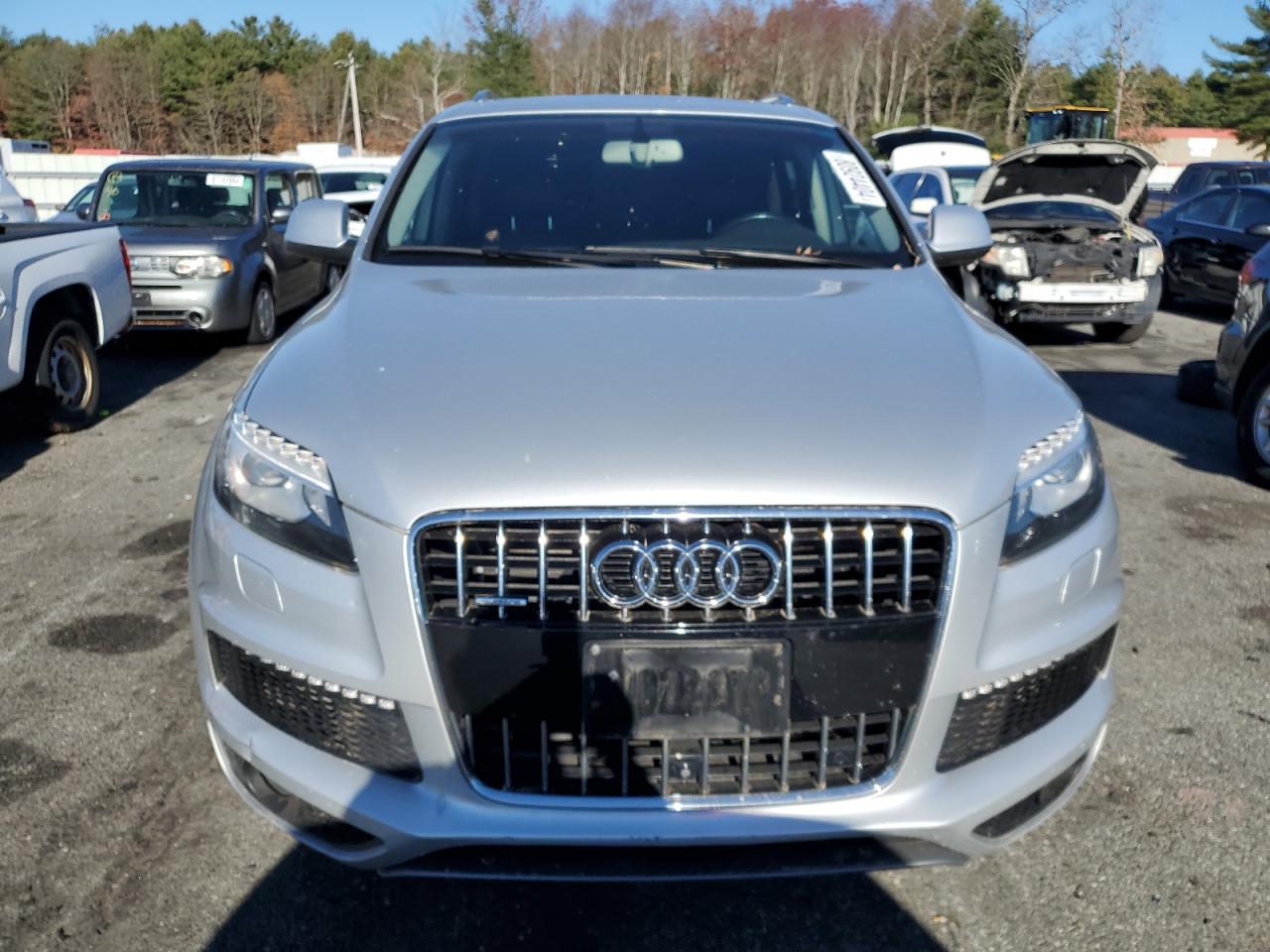 2015 Audi Q7 VIN WA1DGAFE9FD017610 Copart auction photo, normal wear / minor dent/scratches damage thumbnail 5
