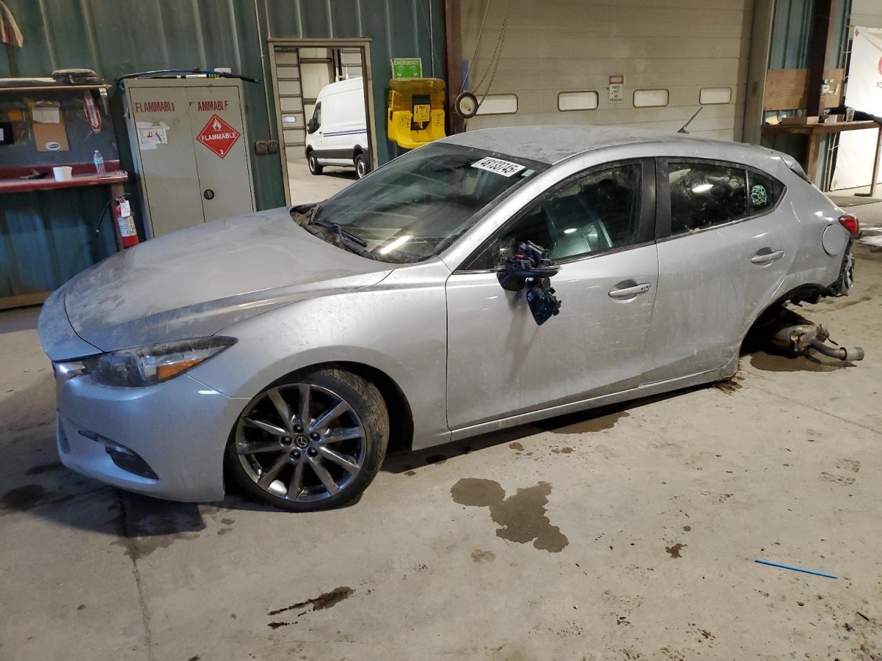 2018 Mazda 3 VIN 3MZBN1L37JM199419 - Copart auction photo