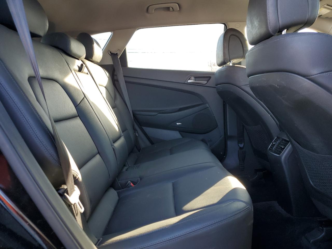 2018 Hyundai Tucson VIN KM8J3CA27JU655565 Copart auction photo, front end / minor dent/scratches damage thumbnail 11