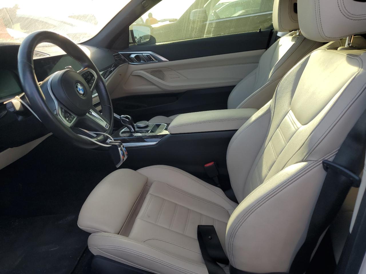 2022 BMW 4er VIN WBA23AT02NCJ38076 Copart auction photo, water/flood damage thumbnail 7