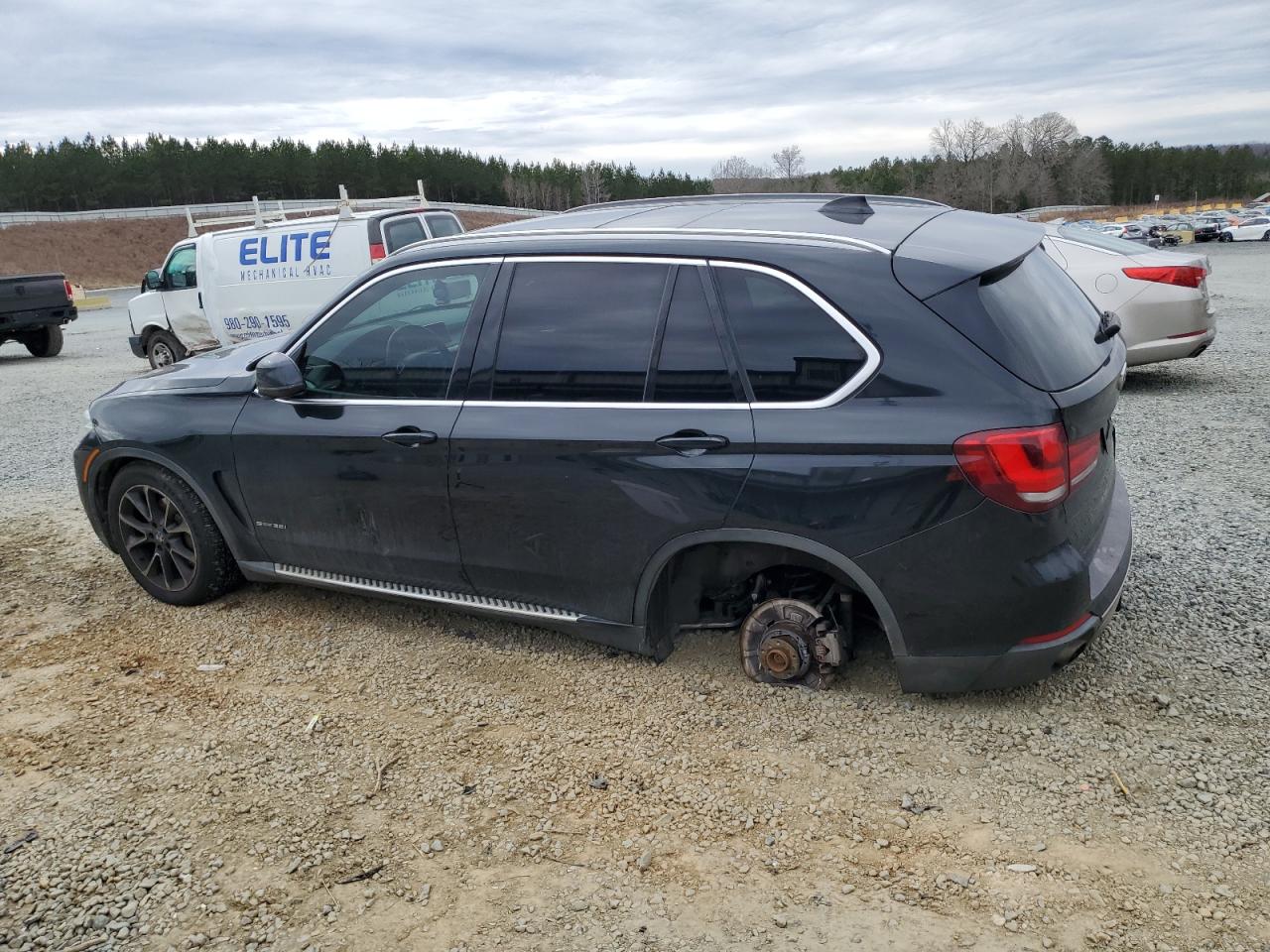 2014 BMW X5 VIN 5UXKR2C54E0H33419 Copart auction photo, undercarriage damage thumbnail 2