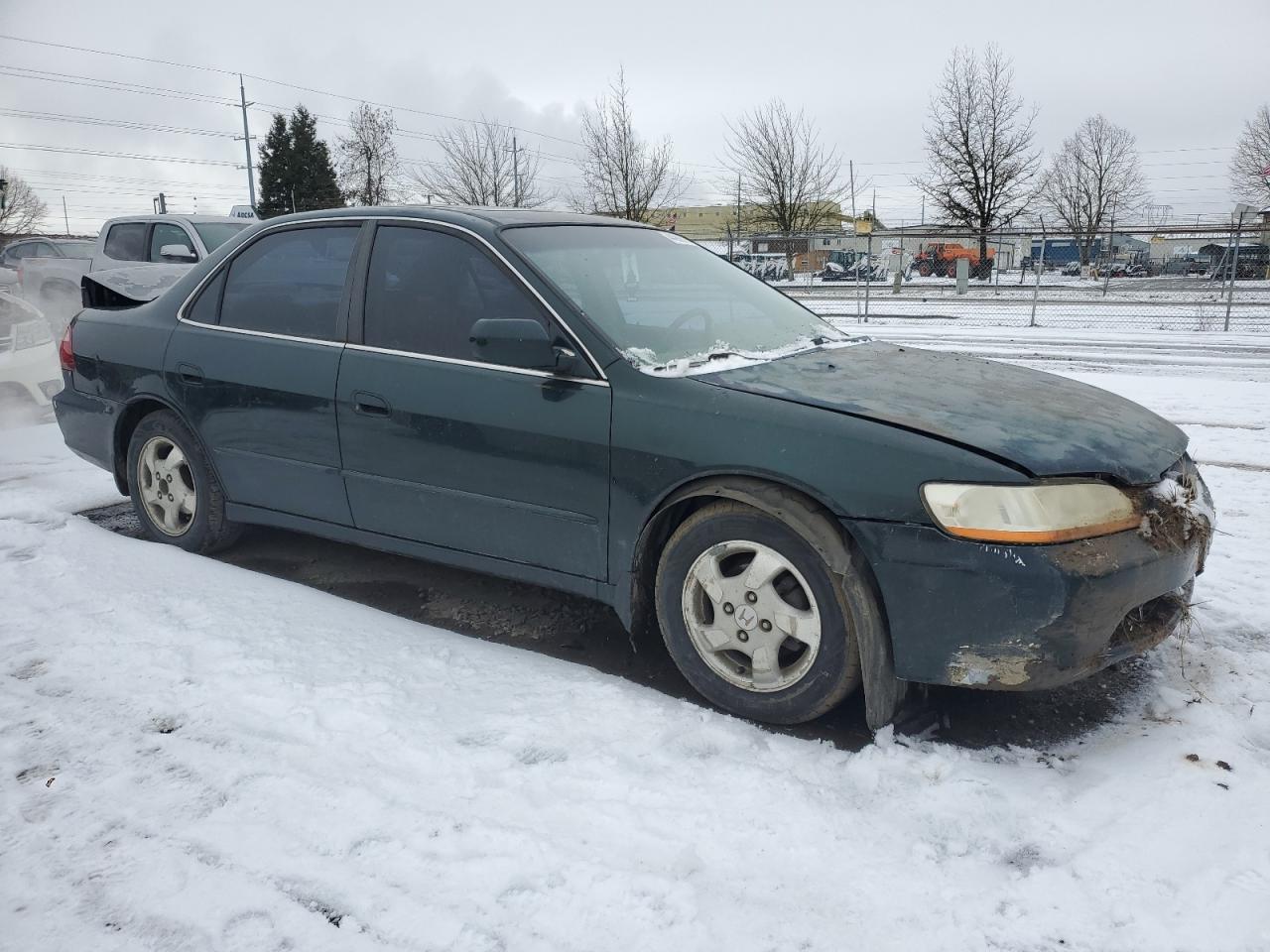 1999 Honda Accord VIN JHMCG6675XC018596 Copart auction photo, front end / rear end damage thumbnail 4