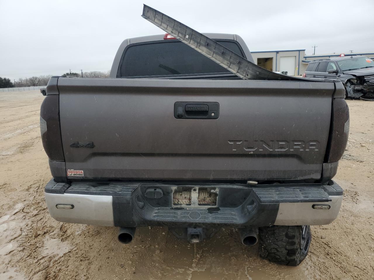 2017 Toyota Tundra VIN 5TFDW5F1XHX614764 Copart auction photo, rear end / undercarriage damage thumbnail 6