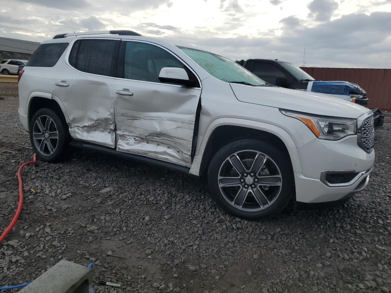2018 GMC Acadia VIN 1GKKNPLS5JZ119809 Copart auction photo, side / front end damage thumbnail 4
