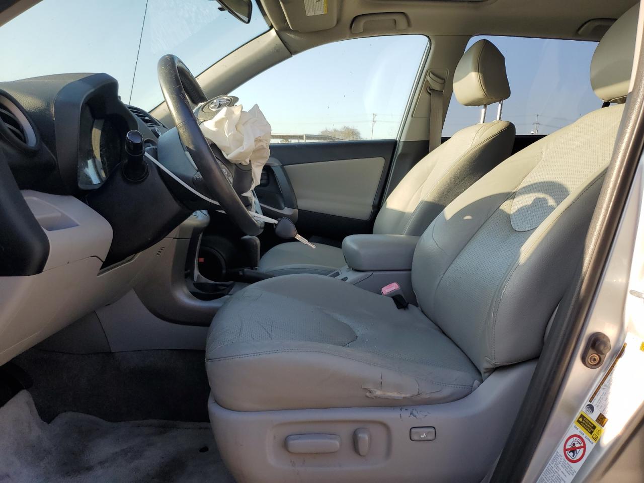 2007 Toyota RAV 4 VIN JTMZK31V075007489 Copart auction photo, front end damage thumbnail 7