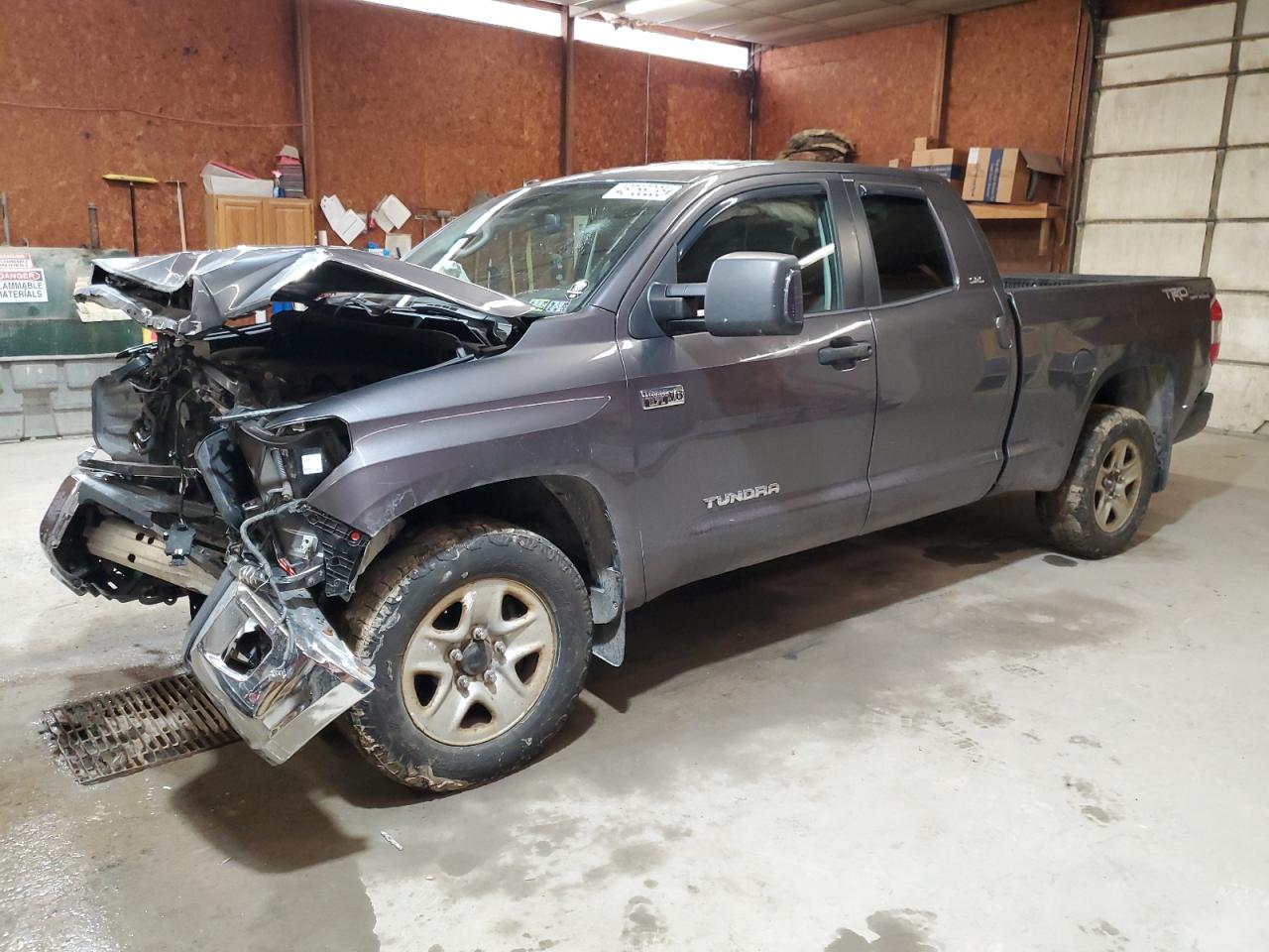 2018 Toyota Tundra VIN 5TFUY5F19JX683770