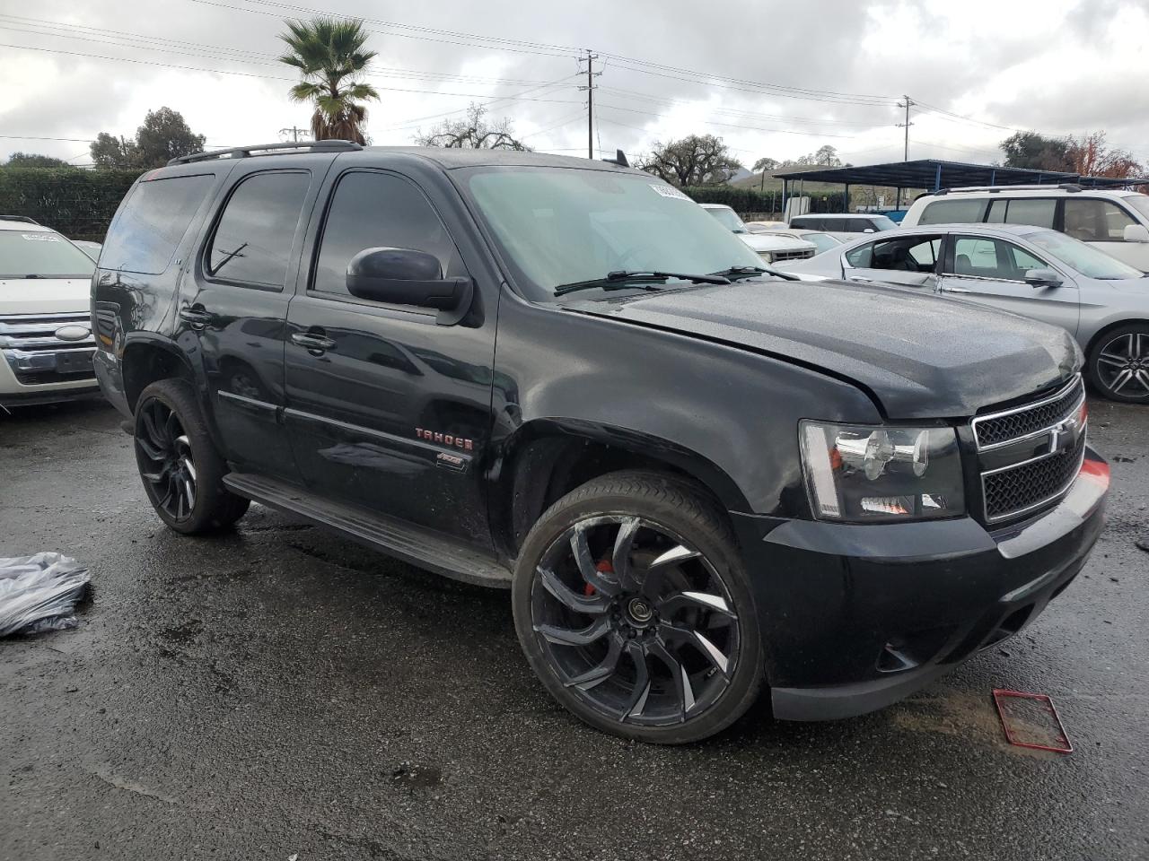 2007 Chevrolet Tahoe VIN 1GNFK13077J340781 Copart auction photo, side / undercarriage damage thumbnail 4