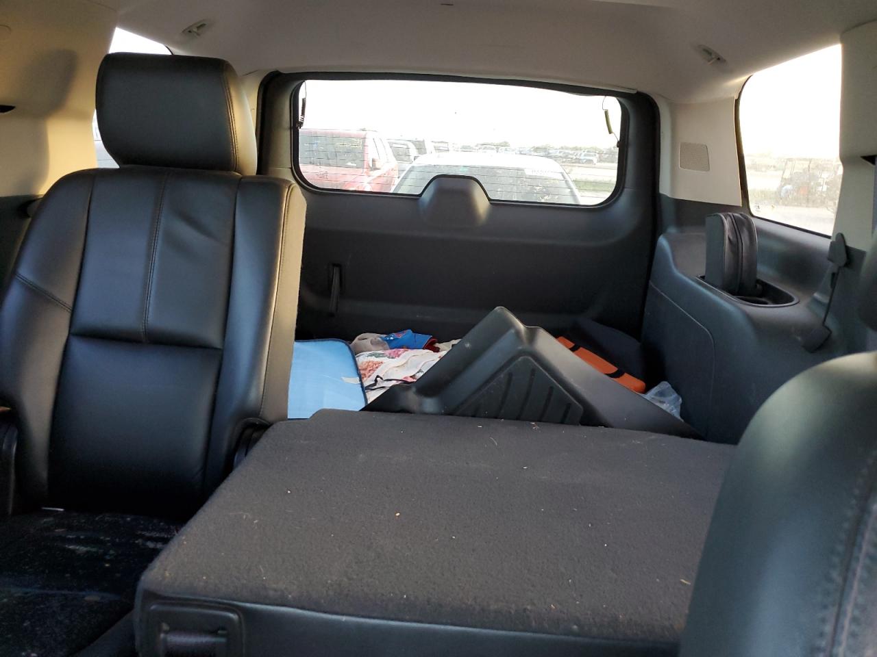 2012 Chevrolet Tahoe VIN 1GNSKBE01CR188607 Copart auction photo, water/flood damage thumbnail 10