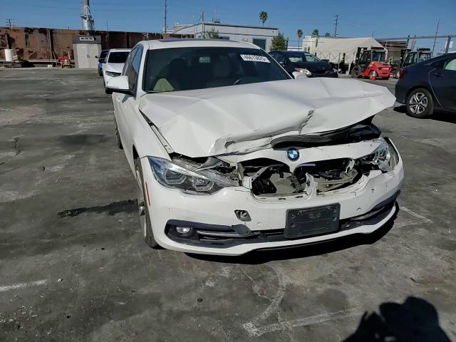 2017 BMW 3er VIN WBA8B3C31HK777675 Copart auction photo, front end damage thumbnail 10
