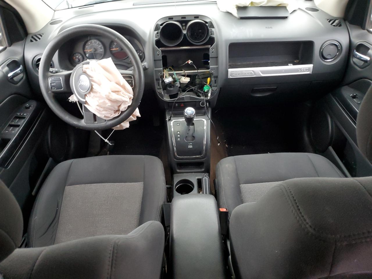2014 Jeep Compass VIN 1C4NJDBB9ED772070 Copart auction photo, missing/altered vin / front end damage thumbnail 8