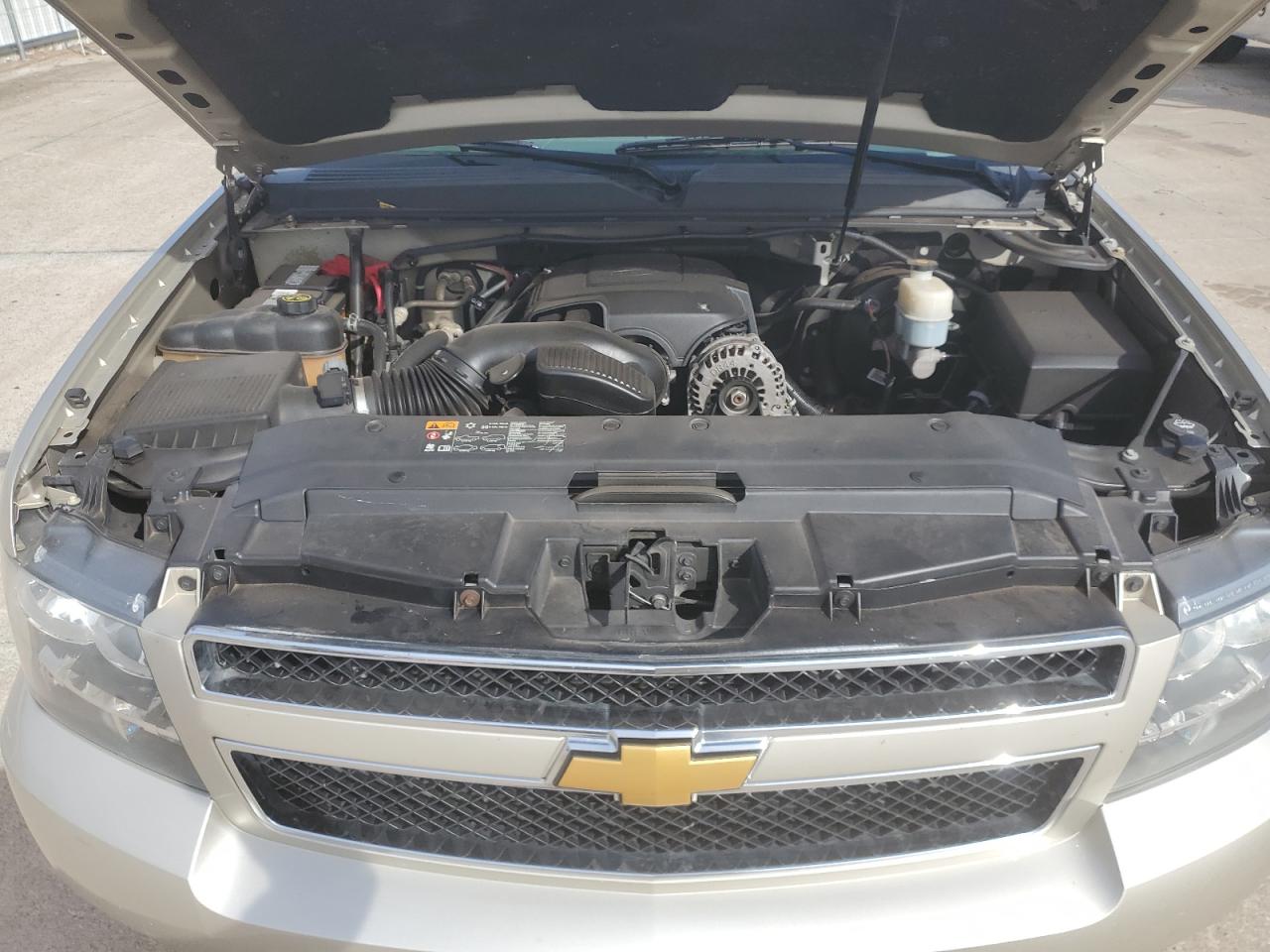 2013 Chevrolet Tahoe VIN 1GNSCBE07DR150233 Copart auction photo, hail / minor dent/scratches damage thumbnail 14
