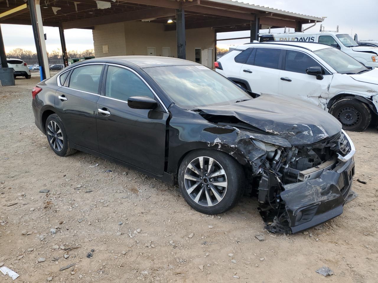 2017 Nissan Altima VIN 1N4AL3AP8HC288262 Copart auction photo, front end damage thumbnail 4