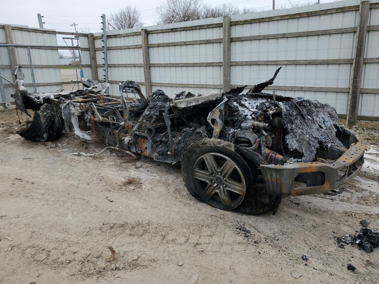 2019 Ford F-150 VIN 1FTFW1E19KFC18809 Copart auction photo, burn / missing/altered vin damage thumbnail 4