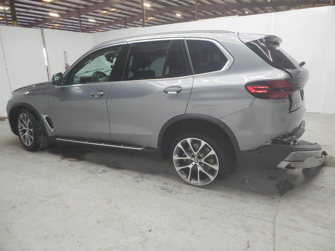 2024 BMW X5 VIN 5UX13EU07R9T68086 Copart auction photo, all over damage thumbnail 2