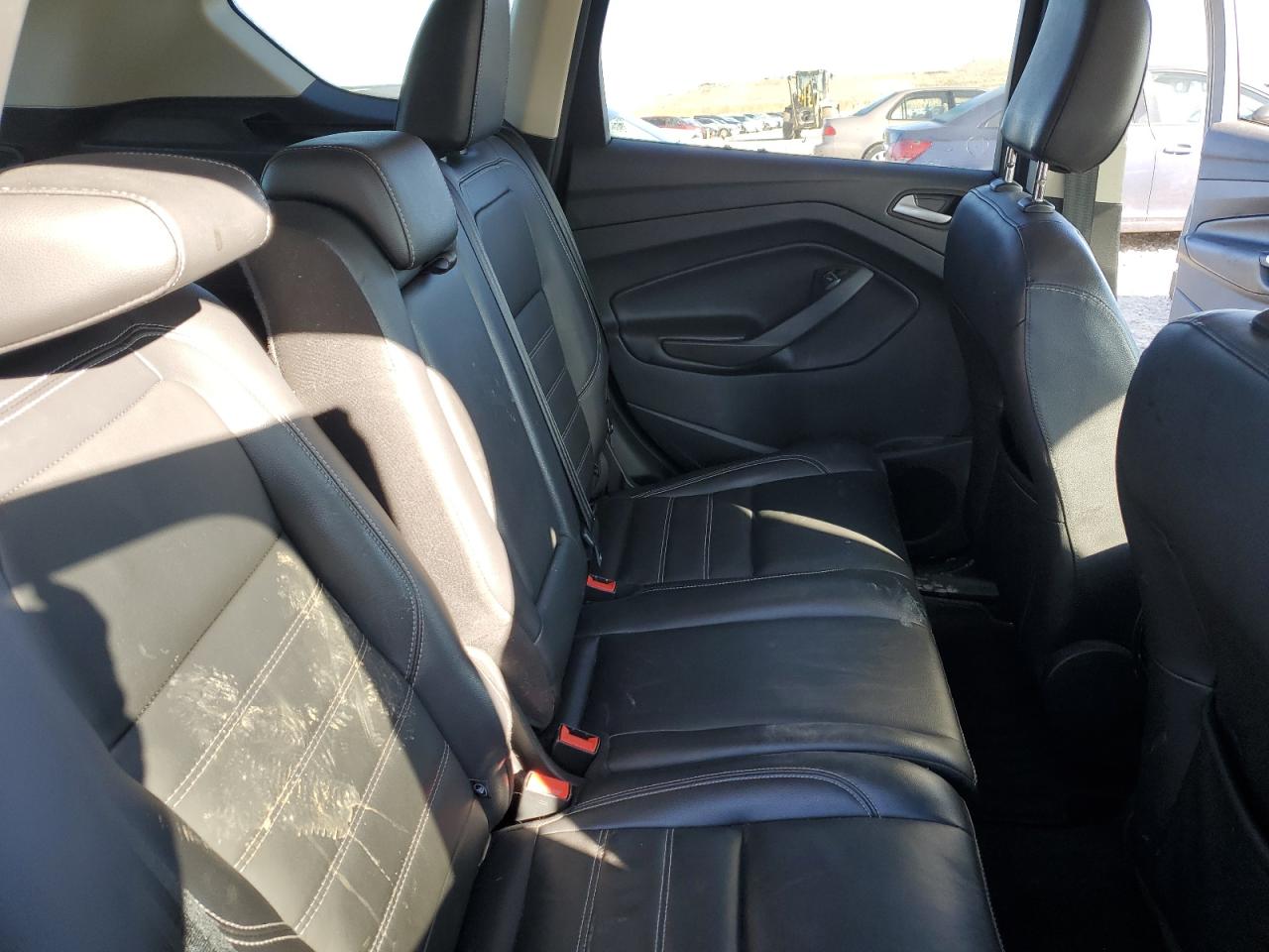 2019 Ford Escape VIN 1FMCU9J90KUA00316 Copart auction photo, front end / side damage thumbnail 11