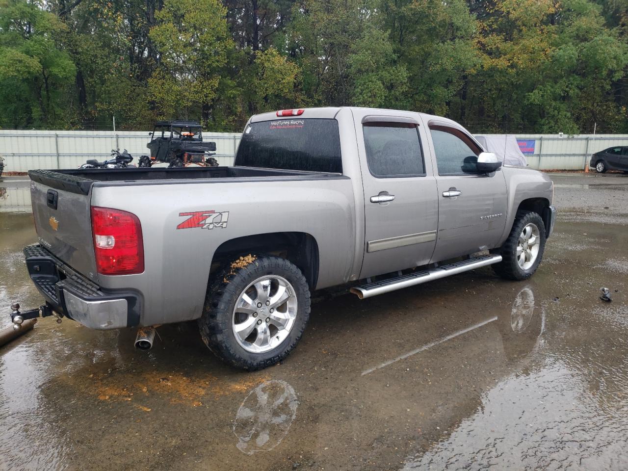 2012 Chevrolet Silverado VIN 3GCPKSE75CG211432 Copart auction photo, minor dent/scratches damage thumbnail 3