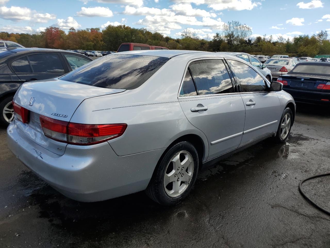 2003 Honda Accord VIN 1HGCM56333A096898 Copart auction photo, rear end damage thumbnail 3