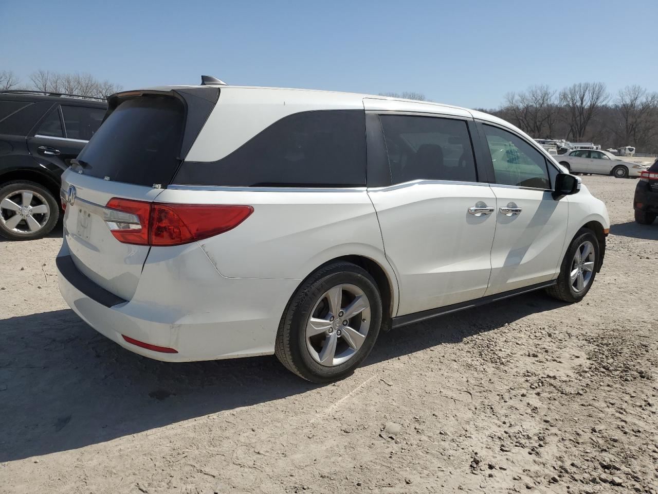 2019 Honda Odyssey VIN 5FNRL6H51KB017329 Copart auction photo, front end damage thumbnail 3
