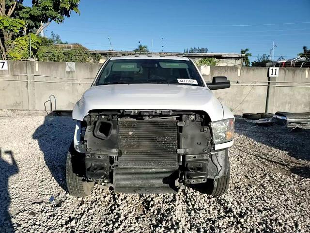 2018 RAM 3500 VIN 3C63RRGL4JG318988 Copart auction photo, front end / minor dent/scratches damage thumbnail 14