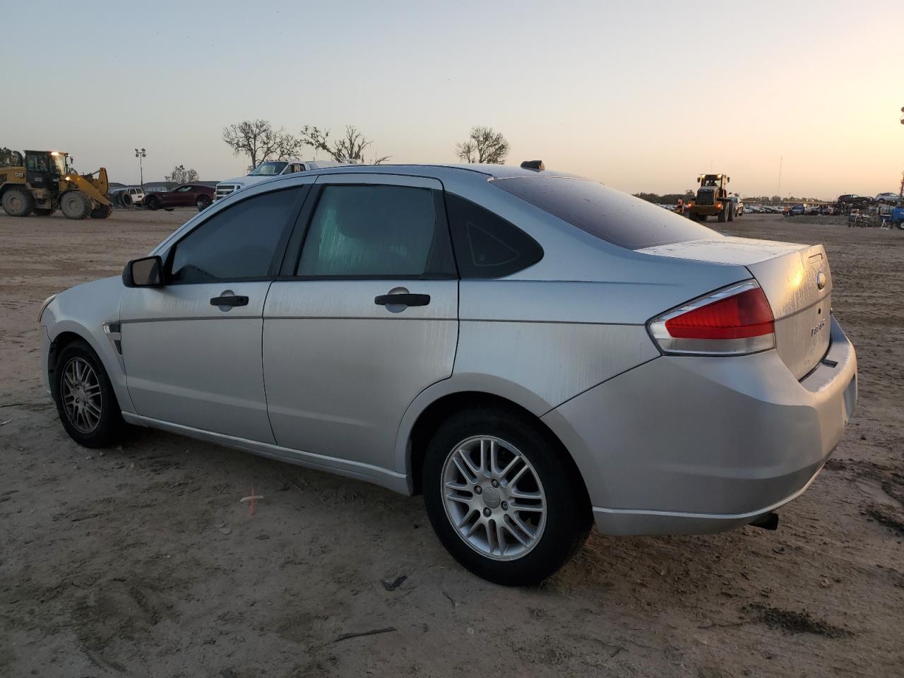 2008 Ford Focus VIN 1FAHP35N28W161615 Copart auction photo, front end / rear end damage thumbnail 2